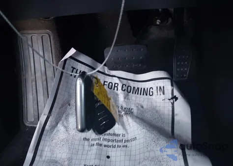 2019 Chevrolet Traverse Lt из США, поврежденный, VIN 1GNERGKW1KJ130699